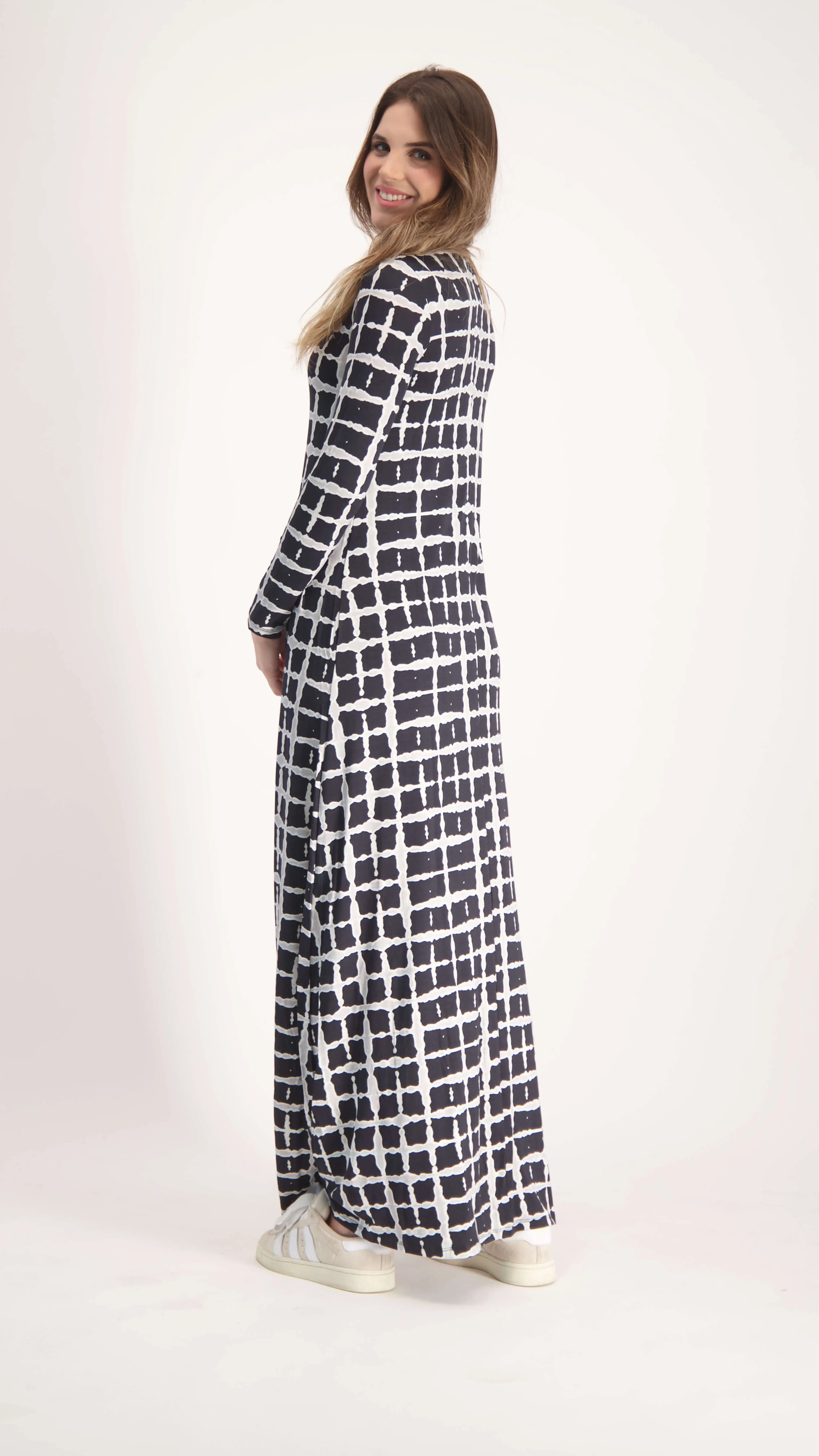 A-line Maxi Dress / Black & Grey Squares