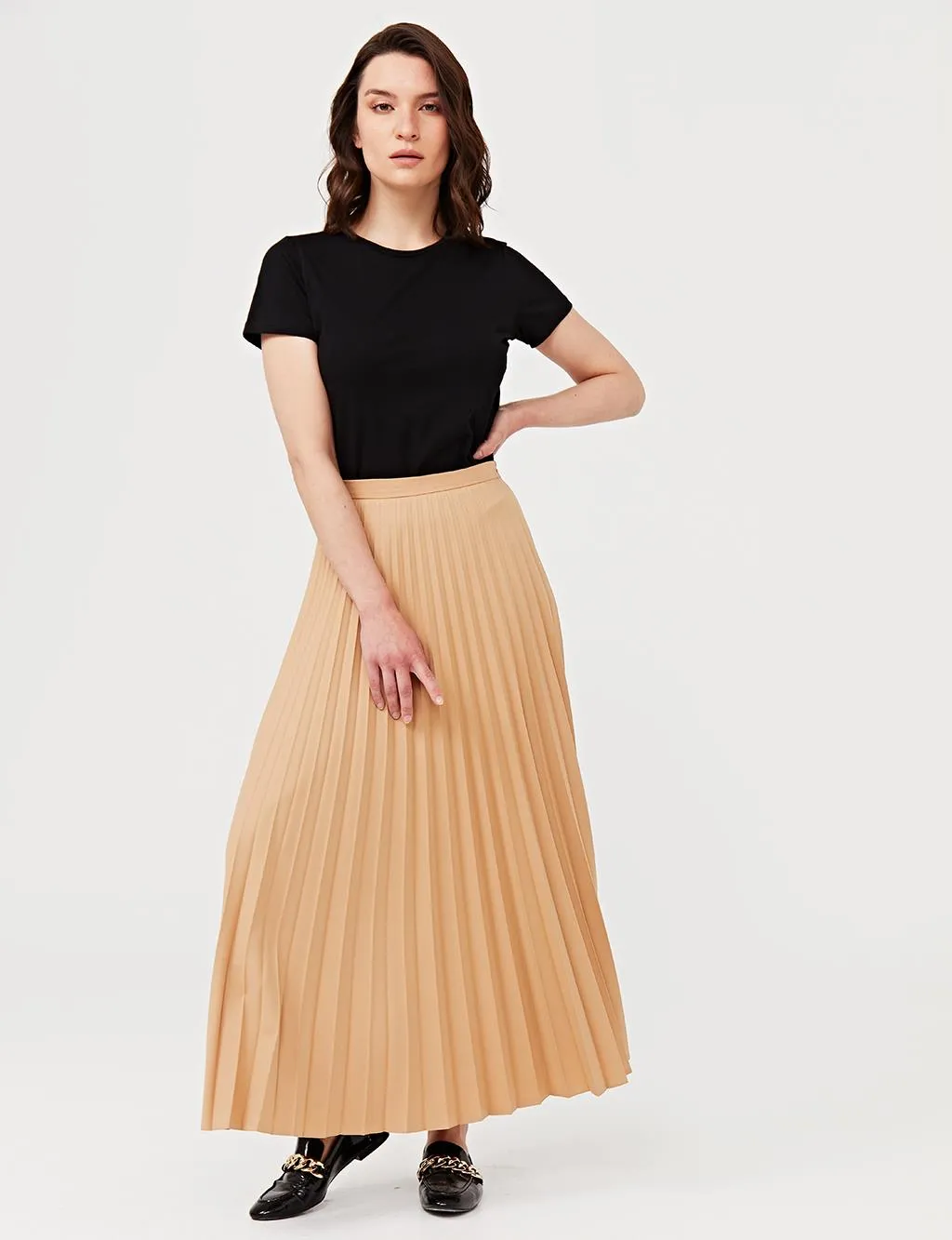 Basic Pleated Skirt Camel SZ 12501