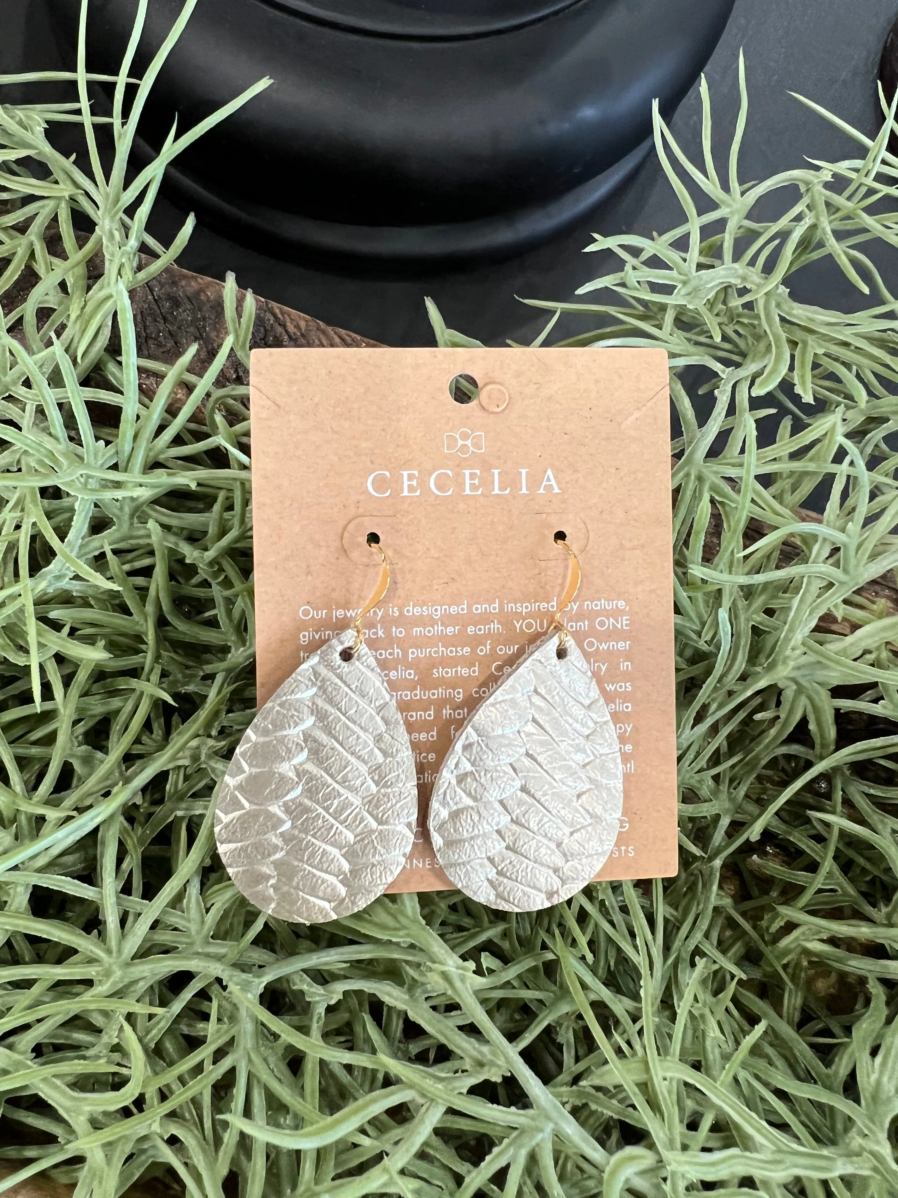 Cecelia Mini Earrings