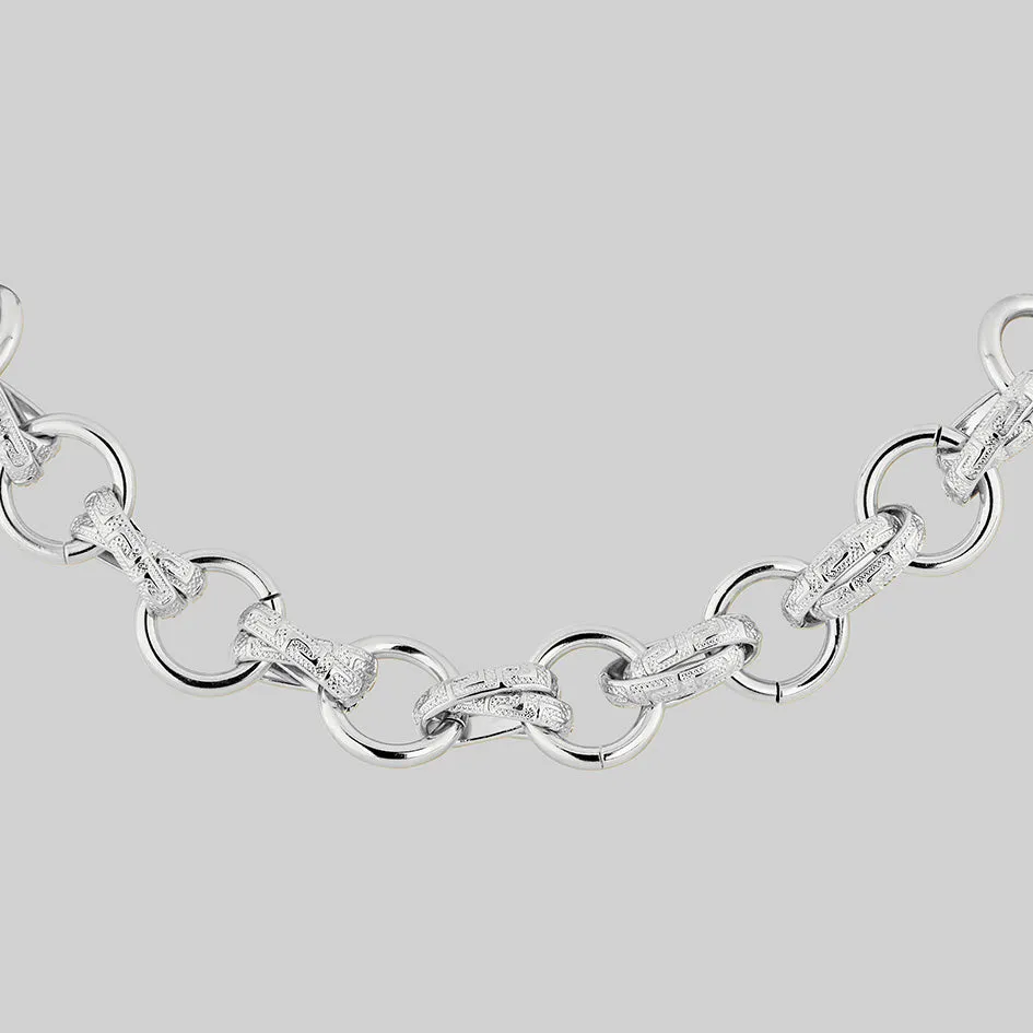 CLARISE. Ornate Cross Link Chain Collar - Silver