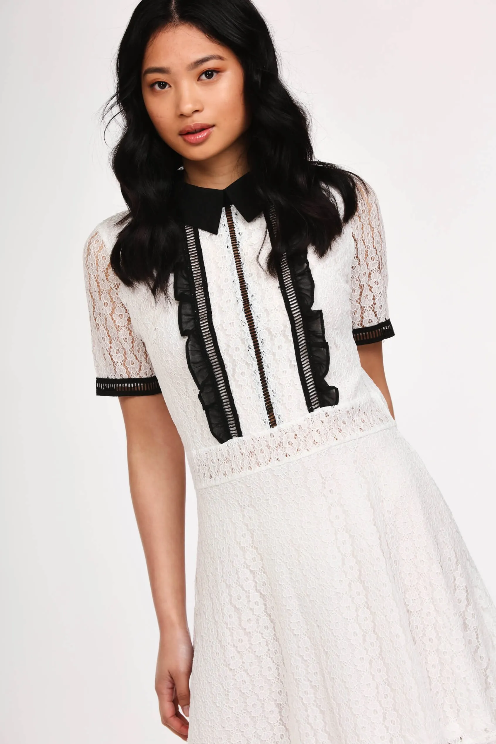 Cream Contrast Lace Dress With Collar