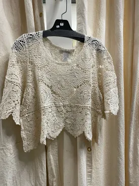 Crochet Floral Cropped Top by Paisley Vine