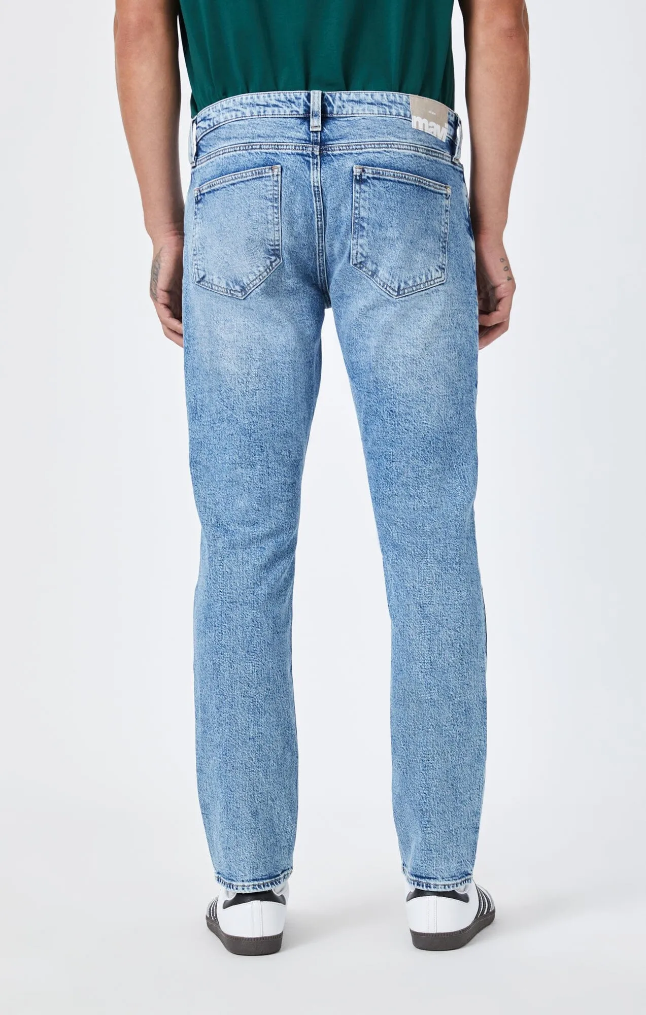 JAKE SLIM LEG IN LIGHT BRUSHED RECYCLED BLUE