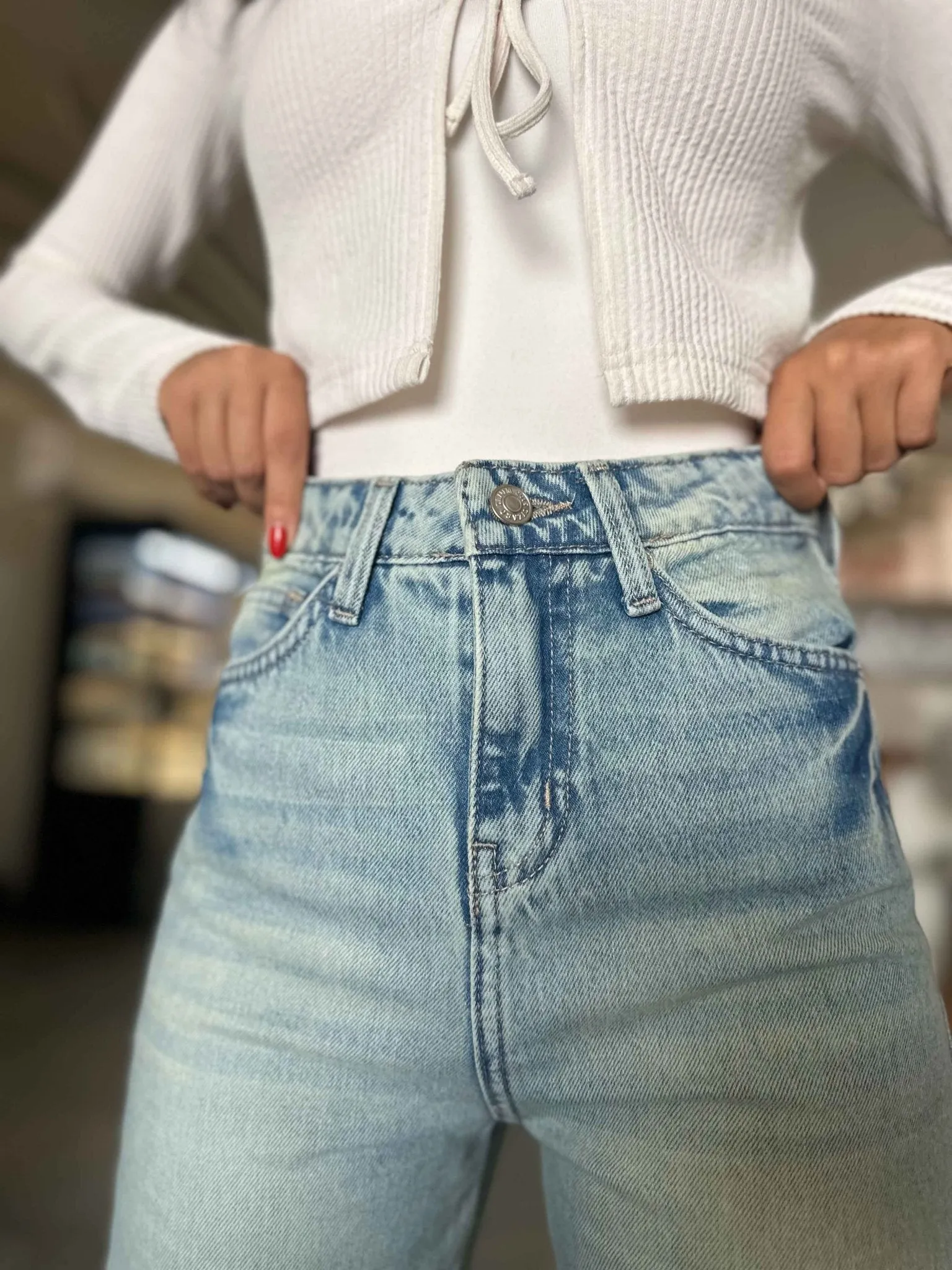 Wide Leg - Light Vintage Blue Jeans.